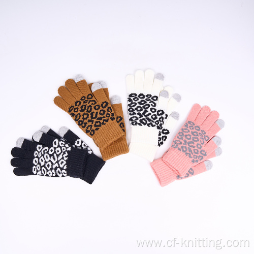 Touch screen knitted gloves for adult